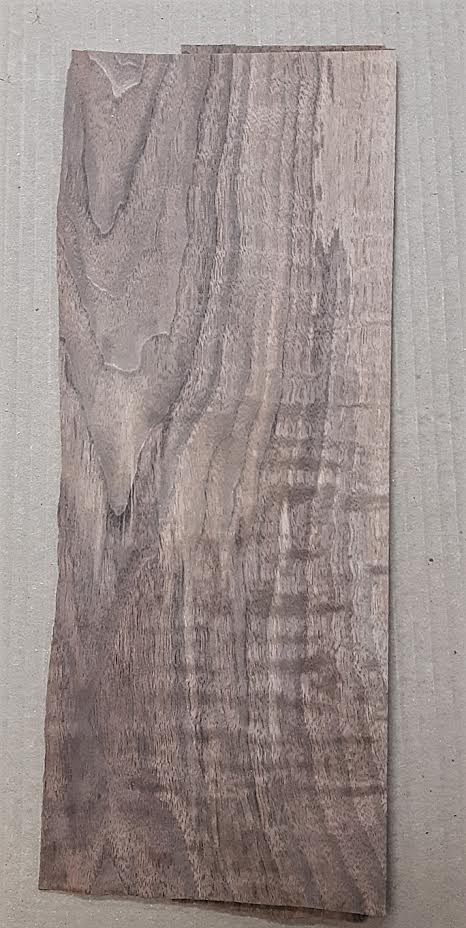 American Walnut Veneer 15.5" x 6" - 4 Pieces